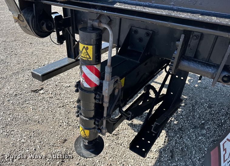 image for item EG1642 2014 International  WorkStar 7500 crane truck