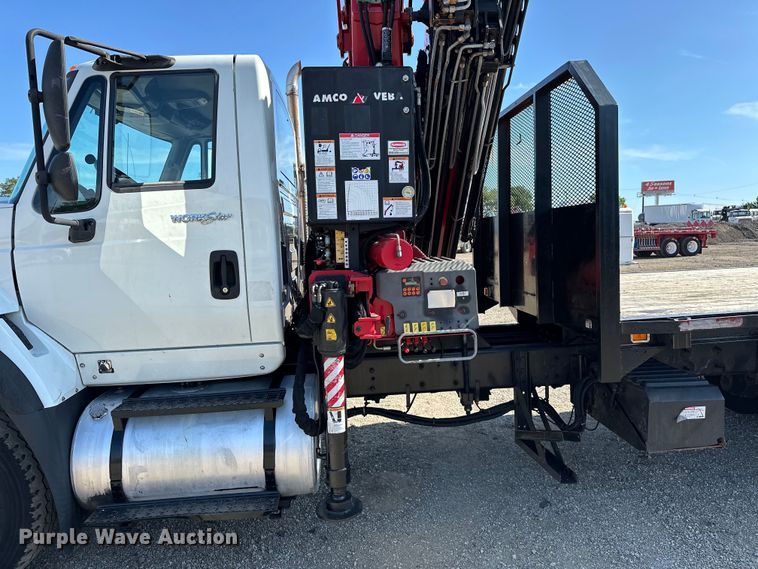 image for item EG1642 2014 International  WorkStar 7500 crane truck