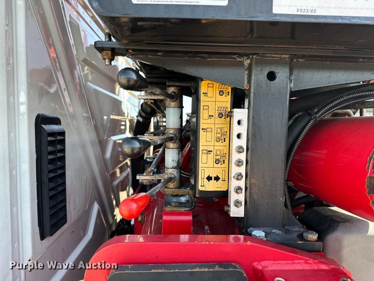 image for item EG1642 2014 International  WorkStar 7500 crane truck