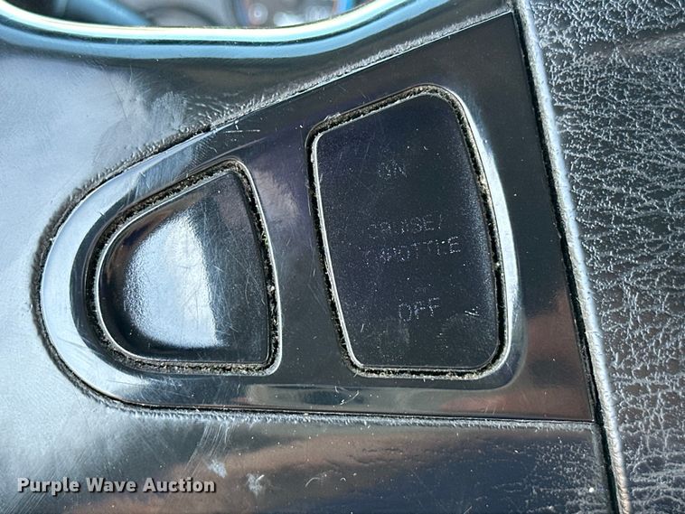 image for item EG1642 2014 International  WorkStar 7500 crane truck