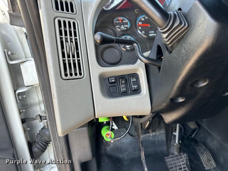 image for item EG1642 2014 International  WorkStar 7500 crane truck