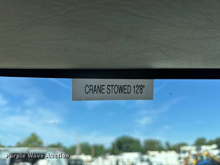 image for item EG1642 2014 International  WorkStar 7500 crane truck