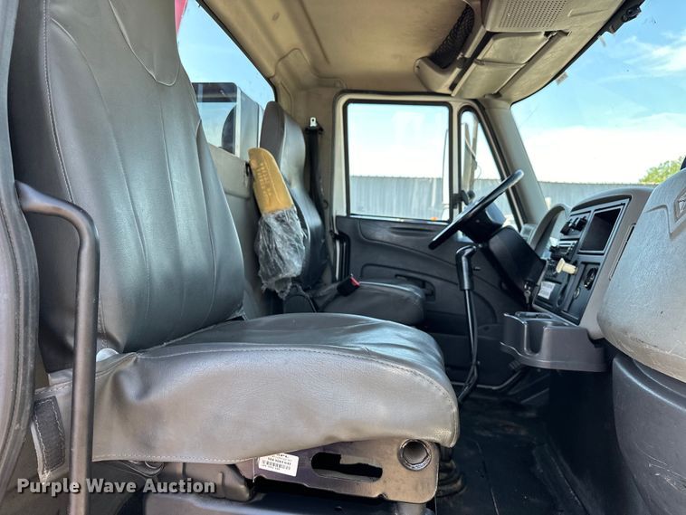 image for item EG1642 2014 International  WorkStar 7500 crane truck