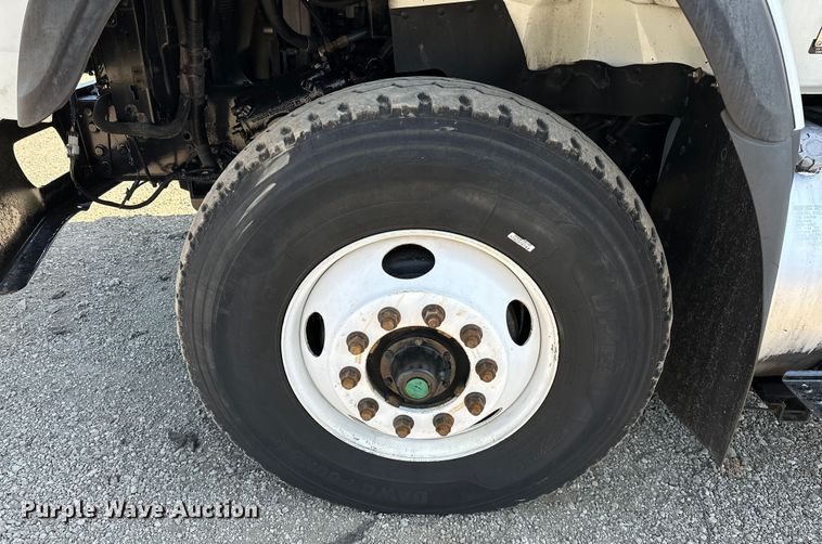 image for item EG1642 2014 International  WorkStar 7500 crane truck