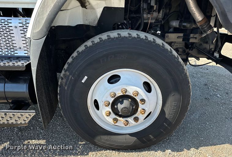 image for item EG1642 2014 International  WorkStar 7500 crane truck