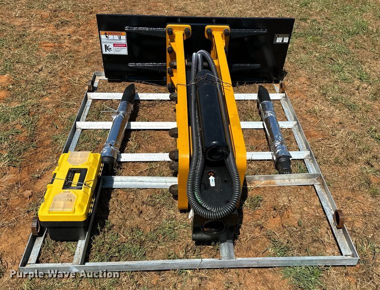 image for item EH4021 2023 Wolverine  CB-ZW-750F skid steer breaker