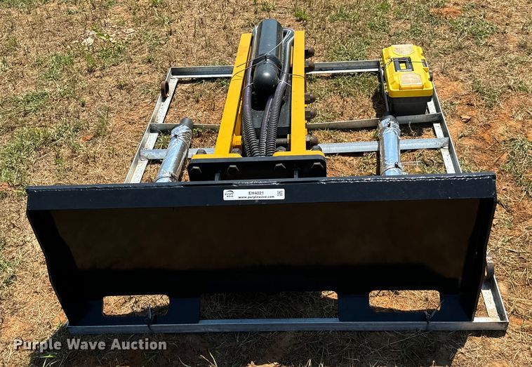 image for item EH4021 2023 Wolverine  CB-ZW-750F skid steer breaker