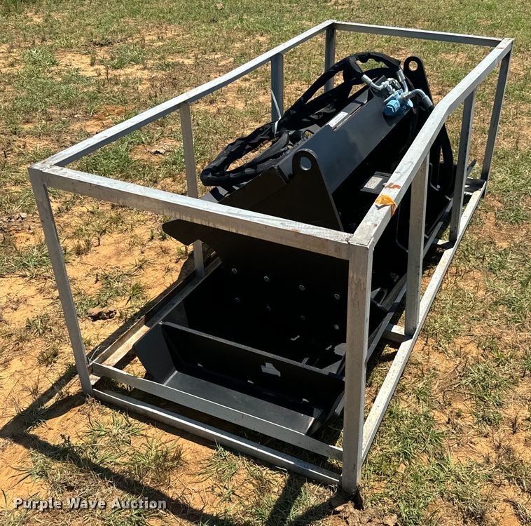 image for item EH4035 Skid steer plate compactor