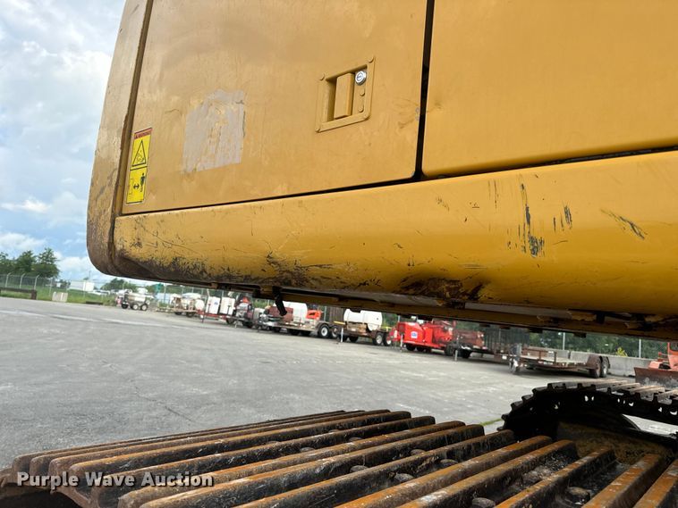 image for item EH6841 2017 Caterpillar  349FL excavator