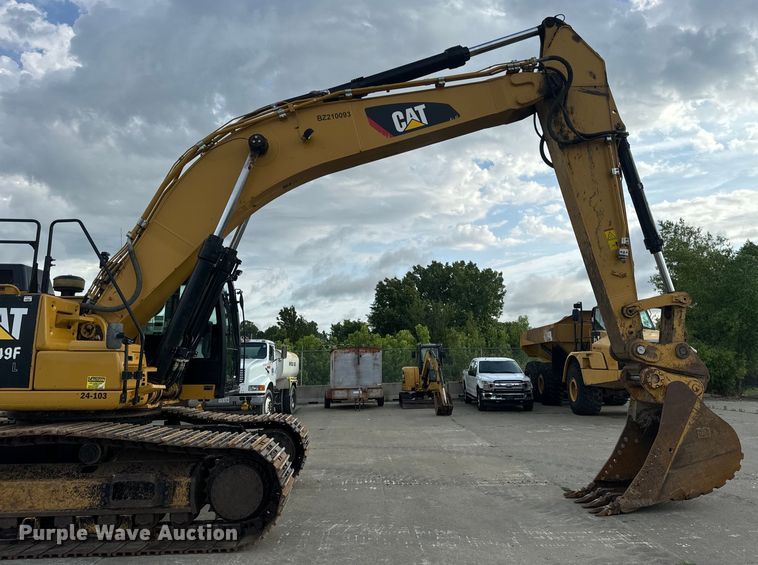 image for item EH6841 2017 Caterpillar  349FL excavator