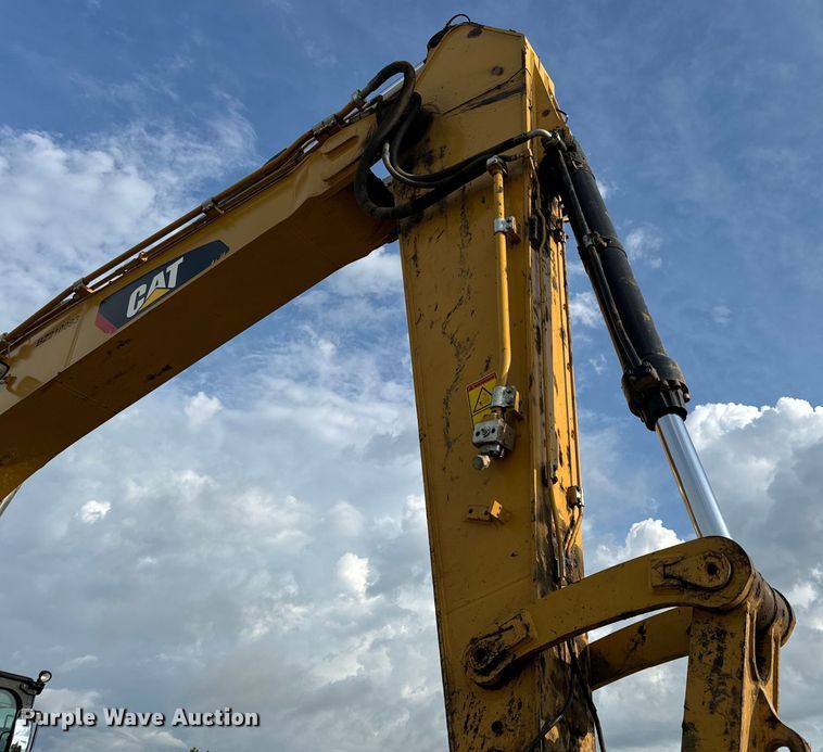 image for item EH6841 2017 Caterpillar  349FL excavator