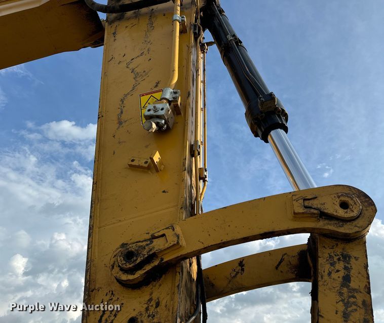 image for item EH6841 2017 Caterpillar  349FL excavator