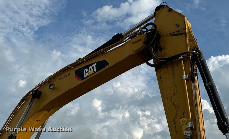 image for item EH6841 2017 Caterpillar  349FL excavator