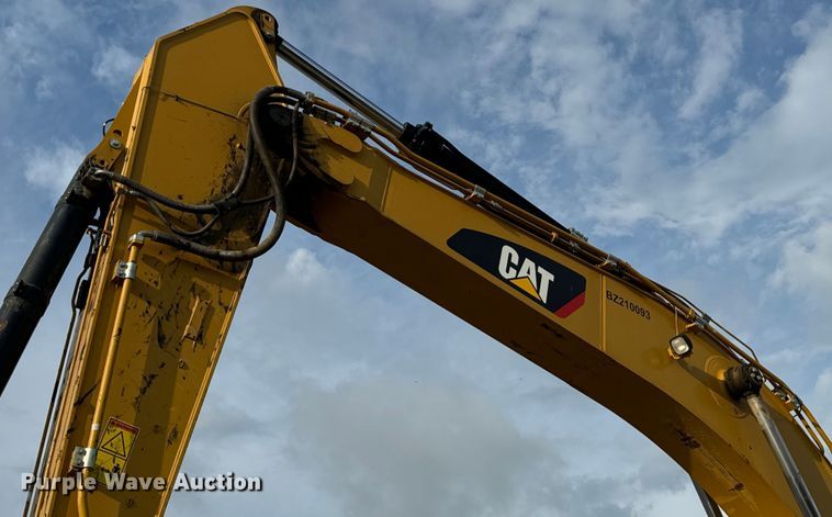 image for item EH6841 2017 Caterpillar  349FL excavator