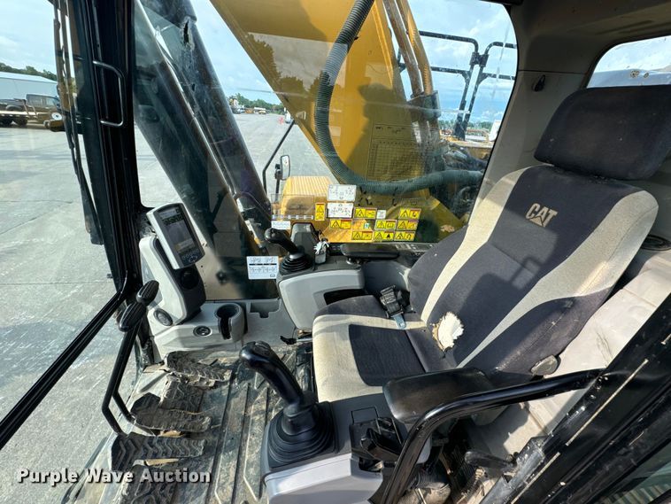 image for item EH6841 2017 Caterpillar  349FL excavator