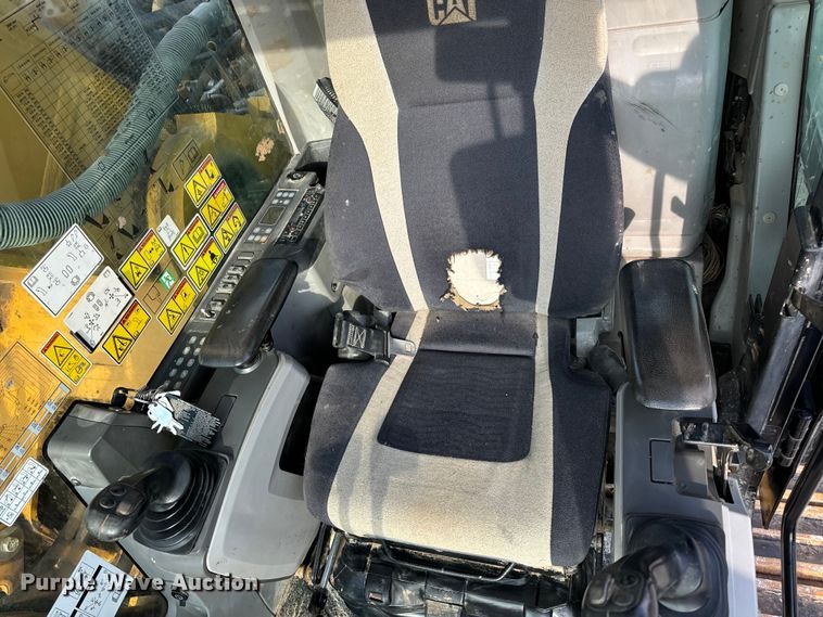 image for item EH6841 2017 Caterpillar  349FL excavator