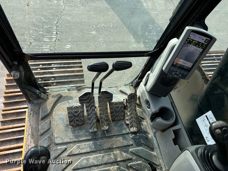 image for item EH6841 2017 Caterpillar  349FL excavator