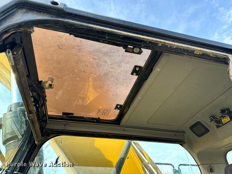 image for item EH6841 2017 Caterpillar  349FL excavator