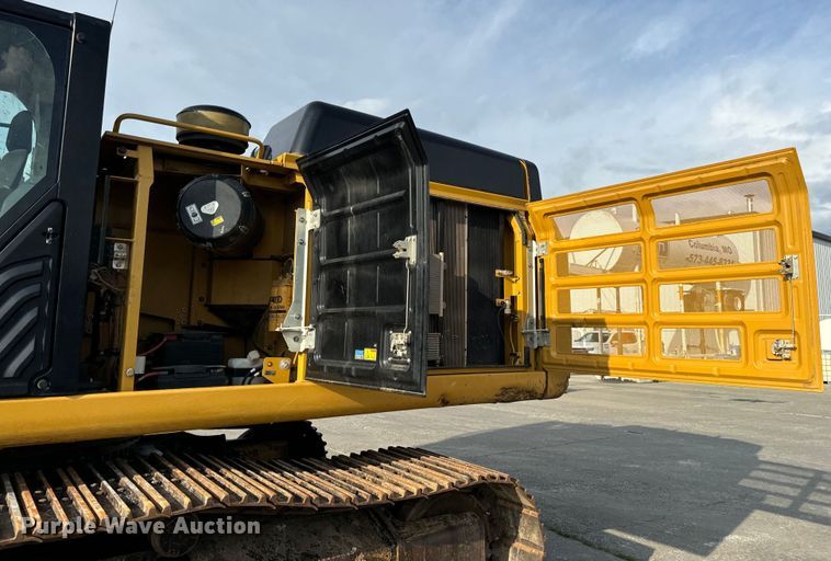 image for item EH6841 2017 Caterpillar  349FL excavator