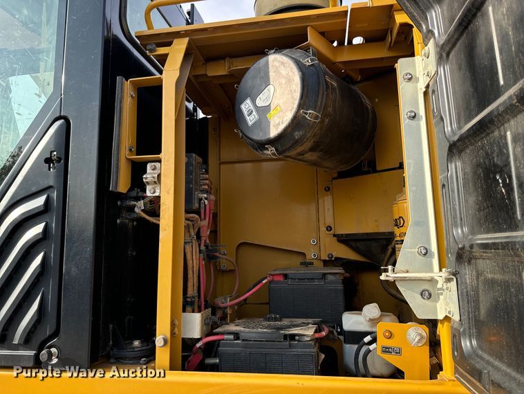 image for item EH6841 2017 Caterpillar  349FL excavator