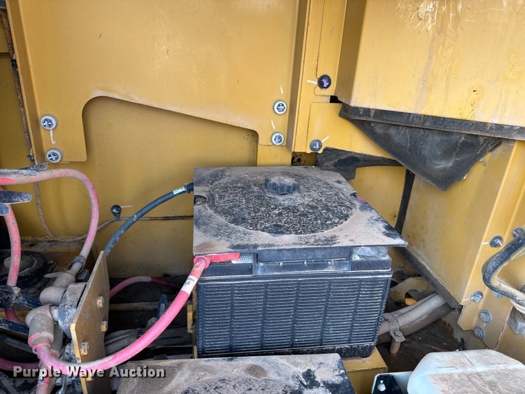 image for item EH6841 2017 Caterpillar  349FL excavator