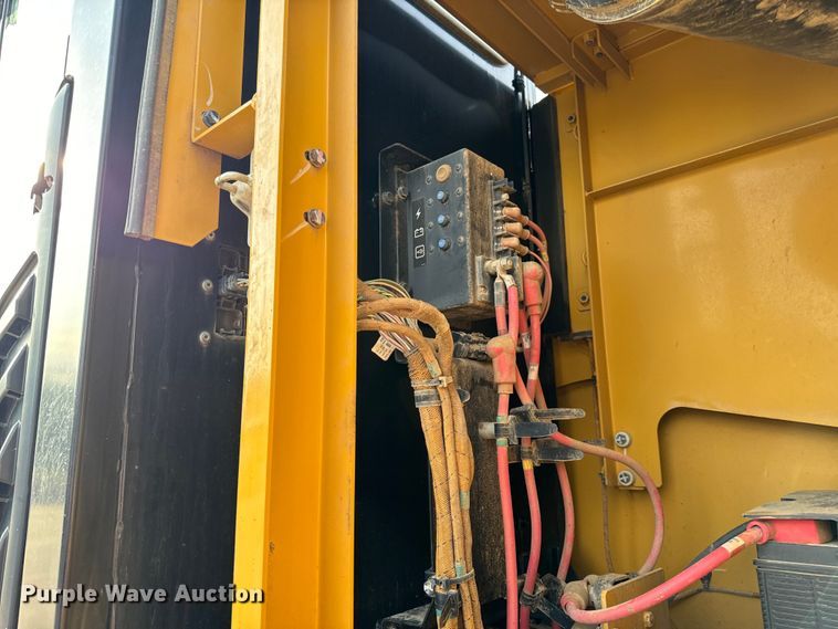 image for item EH6841 2017 Caterpillar  349FL excavator