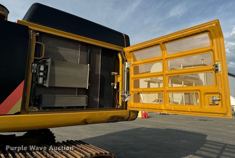 image for item EH6841 2017 Caterpillar  349FL excavator