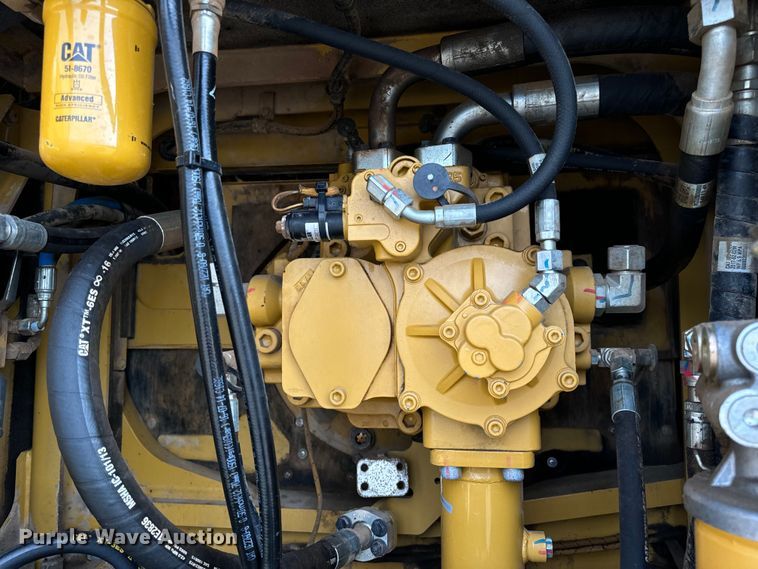 image for item EH6841 2017 Caterpillar  349FL excavator