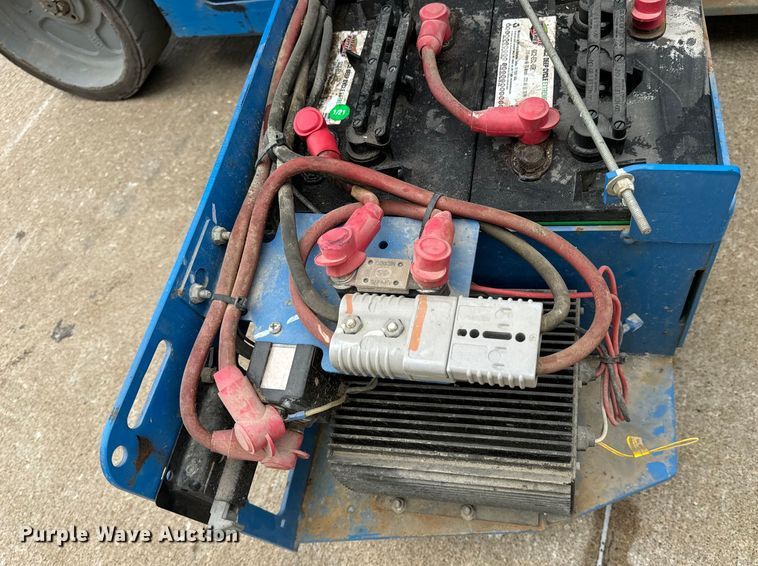 image for item EH6879 2015 Genie GS2632 scissor lift