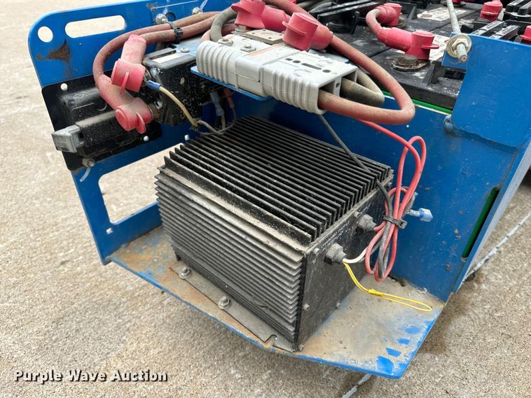 image for item EH6879 2015 Genie GS2632 scissor lift