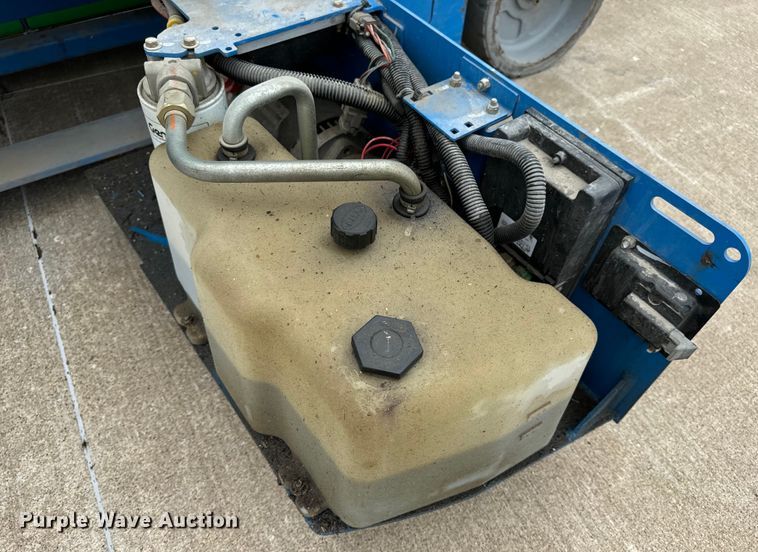 image for item EH6879 2015 Genie GS2632 scissor lift