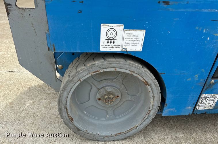 image for item EH6879 2015 Genie GS2632 scissor lift