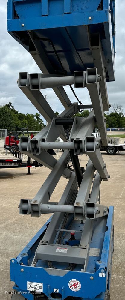image for item EH6879 2015 Genie GS2632 scissor lift