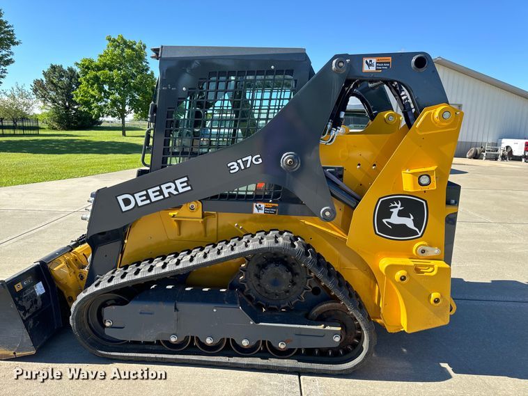 image for item EH6880 2023 John Deere 317G tracked skid steer loader