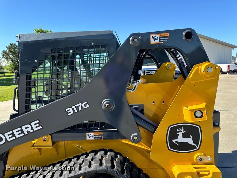 image for item EH6880 2023 John Deere 317G tracked skid steer loader