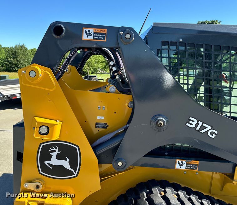 image for item EH6880 2023 John Deere 317G tracked skid steer loader