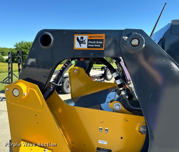 image for item EH6880 2023 John Deere 317G tracked skid steer loader