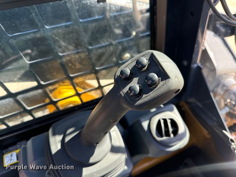 image for item EH6880 2023 John Deere 317G tracked skid steer loader