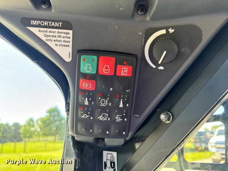 image for item EH6880 2023 John Deere 317G tracked skid steer loader