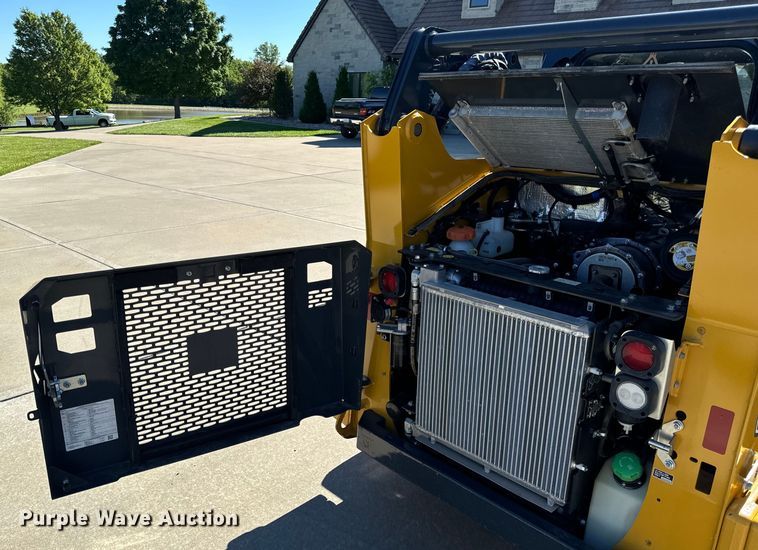 image for item EH6880 2023 John Deere 317G tracked skid steer loader