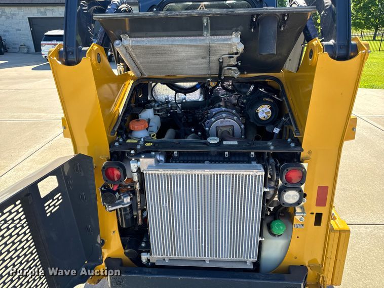 image for item EH6880 2023 John Deere 317G tracked skid steer loader