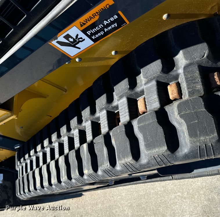 image for item EH6880 2023 John Deere 317G tracked skid steer loader