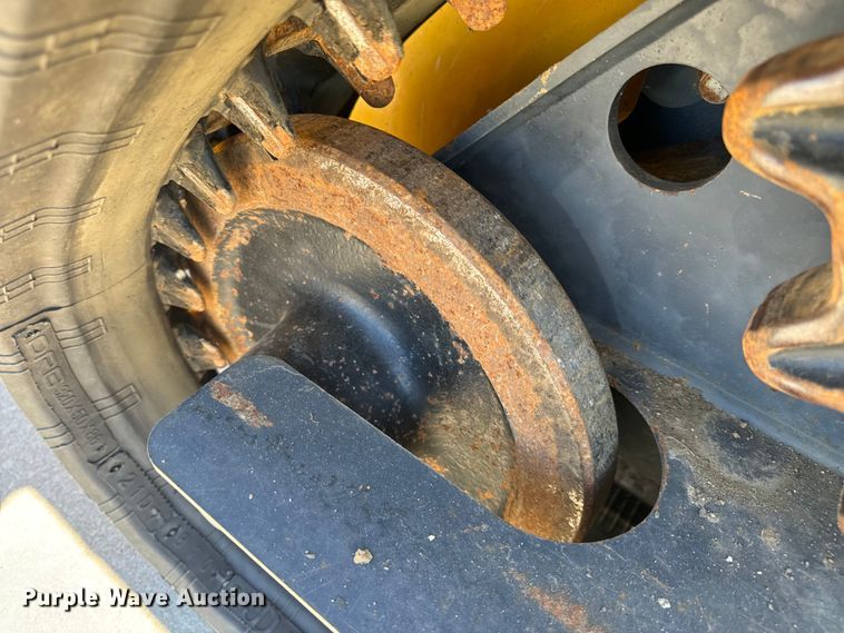 image for item EH6880 2023 John Deere 317G tracked skid steer loader