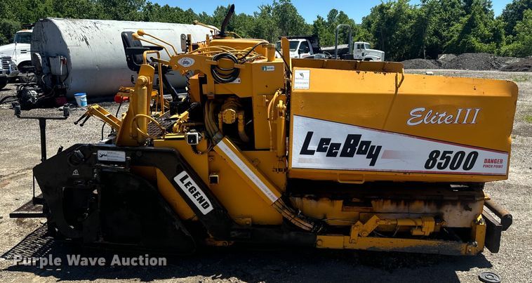 image for item EH6894 LeeBoy 8500T paver