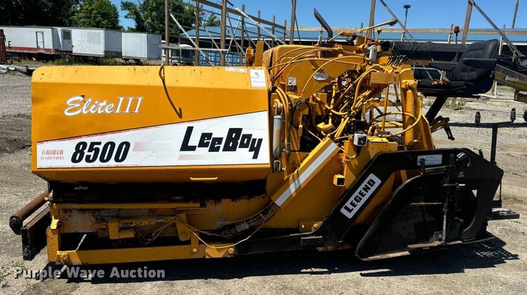 image for item EH6894 LeeBoy 8500T paver