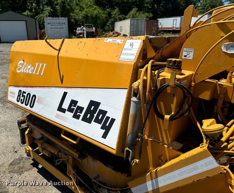 image for item EH6894 LeeBoy 8500T paver