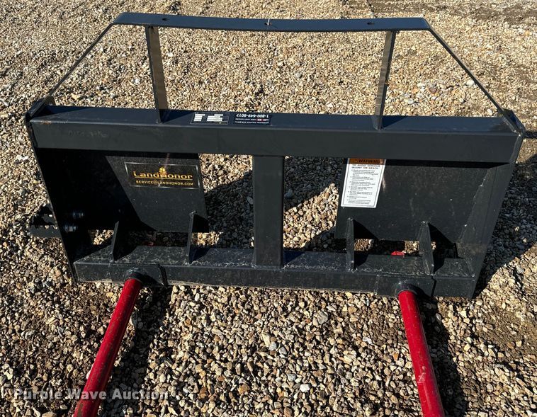 image for item EH6913 2023 LandHonor BS-12-2500G skid steer bale spear