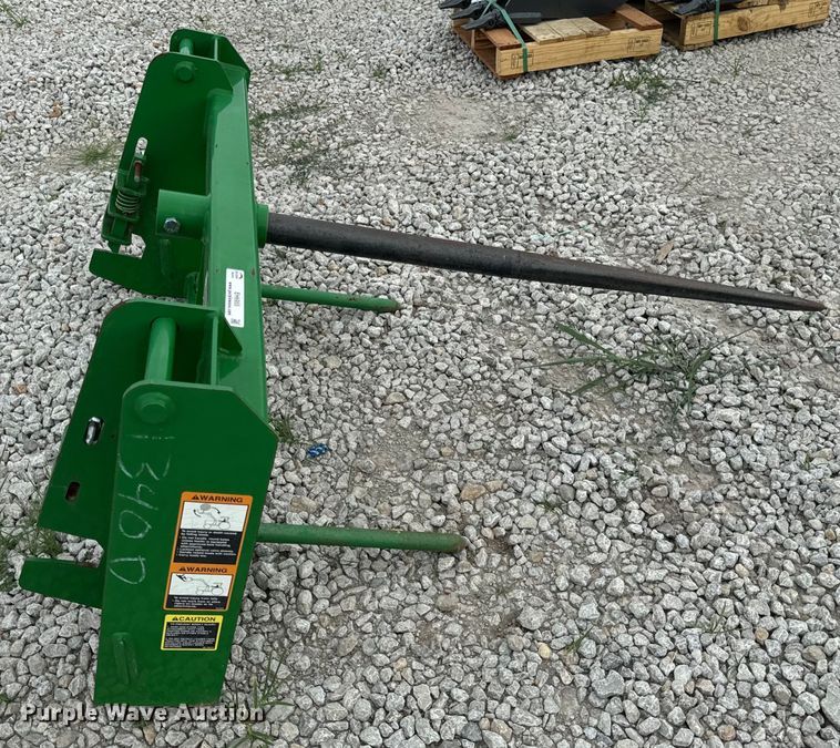 image for item EH6955 Frontier bale spear