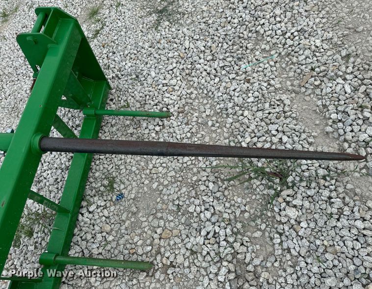 image for item EH6955 Frontier bale spear