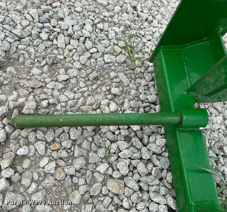 image for item EH6955 Frontier bale spear